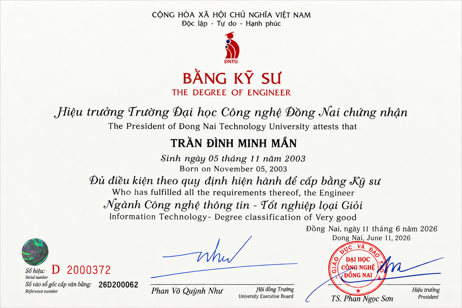 Tấm bằng tốt nghiệp